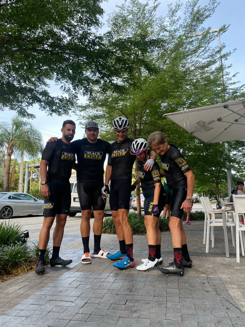 Mack Cycle 6" "I'll Have The Lobster" Bottom Feeter Cycling Socks With Compression SHOES